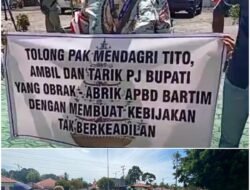 Puluhan Wartawan Bartim Lakukan Aksi Damai di Gedung DPRD, Sampaikan 7  Poin Tuntutan