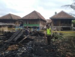 Rumah Nuryana di Desa Muara Kati Baru I Terbakar