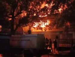 Kantor Dinas Kesehatan Provinsi Nusa Tenggara Timur  Terbakar.