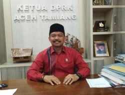 Ketua DPRK Aceh Tamiang Hadiri Upacara Peringatan Hari Santri Nasional 2024.