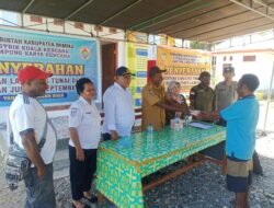 Penyaluran BLT di Kampung Karya Kencana Tepat Sasaran