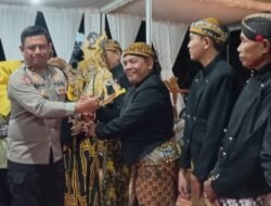 Polres Musi Rawas Kawal Pagelaran Wayang Kulit Di Desa K Kalibening