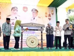 Bupati dan Wakil Bupati Kotawaringin Barat, Resmikan Pasar Ramadhan 1446 H