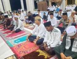 Pimpin Tim Dua, Wabup, Ir H. Razuardi, MT Safari Ramadhan Di Mesjid Syuhada 44 Jeunieb