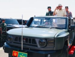 Kemenhan RI Serahkan 700 Unit Ranops Maung MV3 Produk PT Pindad kepada TNI-Polri