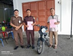 Kejaksaan Negeri Batu Bara Kembalikan Sepeda Motor kepada Warga Tanpa Biaya