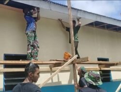 Satgas TMMD Laksanakan Pemasangan Plafon di Gereja Katolik St. Santo Paulus