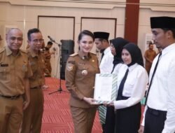 Gubernur Sherly Laos Serahkan Surat Keputusan Calon Pegawai Negeri Sipil Formasi Tahun 2024 Maluku Utara