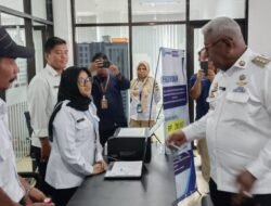 Pertama di Papua Tengah : Pemkab Mimika Launching Mal Pelayanan Publik. Dr. OTOK : Bupati Jhon Rettob Trend Setter.