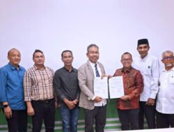 Rektor Umuslim Tandatangani MoU Dengan Dosen Berprofesi Dokter Selama 5 Tahun