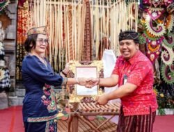 Budaya Bartim Sangat Meriah di Bali, Tarian Gelang Dadas dan Bawo , Berhasil Membawa Harum Nama Daerah