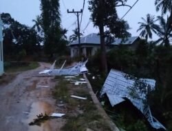 Kampung Bukit Keranji Dilanda Bencana Puting Beliung Disertai Hujan Es