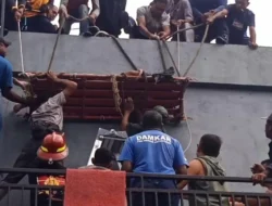 Seorang Teknisi Listrik Meninggal Dunia Saat Bekerja di Atap  Gedung Diana Mart Jalan Yos Sudarso Timika.