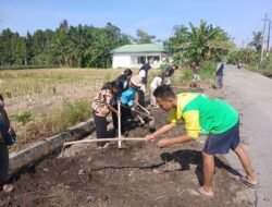 Wujudkan Agrowisata Desa Tani Mekar Nusantara Gelar Aksi Bersih dan Tanam Bersama Siswa SMK.