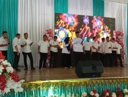 Bupati Armia Bersama SKPK dan Camat Hibur Kader PKK Pada Puncak HKG PKK KE-53