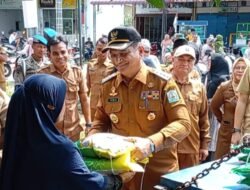 Tekan Inflasi, Bupati Armia Pimpin Gerakan Pasar Murah, 20 Ton Beras SPHP Disalurkan