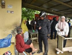 Bupati Armia Tinjau Rumah Warga Terdampak Longsor Di Kampung Kaloy