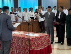 Bupati Barito Timur Resmi Melantik Staf Ahli dan PAW Kades Banyu Landas