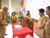 Bupati Yosef Lede, SH dan wakil Bupati didampingi Sekda Hadiri Serah Terima Jabatan Pimpinan Tinggi Pratama