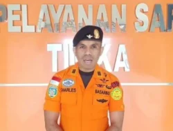 Perahu Mati Mesin di Muara Keakwa, Lima Penumpang Berhasil Dievakuasi Tim SAR Timika.