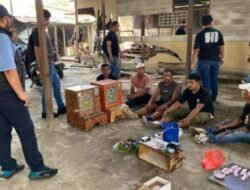 Satuan Reserse Narkoba Polrestabes Medan Gerebek Sarang Narkoba di Jermal 15, Medan Denai. 5 Orang Berhasil Ditangkap.