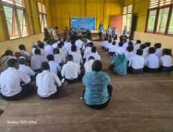 TP PKK Mimika Ajak Siswa/i Negeri 1 Kiliarma Berani Bermimpi dan Meraih Cita cita.