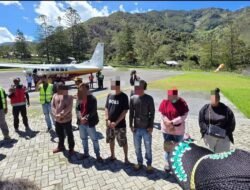 Langgar Perda, Enam Penjual Minuman Keras Dipulangkan dari Puncak Jaya