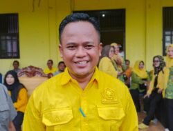 Ketua DPRD Bartim Apresiasi Antusias Masyarakat Menghadiri Hiburan Rakyat Di HUT Golkar ke 61 Tahun