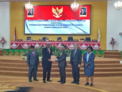 Diusulkan Rp 5,6 Triliun, Bupati Mimika Serahkan Dokumen RAPBD 2026 ke DPRK Mimika