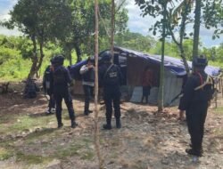 Polisi Bongkar Tenda Perang Dua Kubu di Kwamki Narama