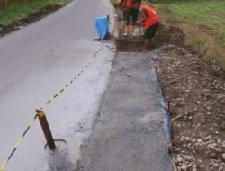 Pekerjaan Proyek Pemeliharaan Jalan SP Suka Maju Sunggal Jadi Sorotan, karena Abaikan K3 dan Pengawasan