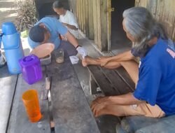 Kepala Puskesmas Meral Turun Tangan Obati Warga Pra-Sejahtera