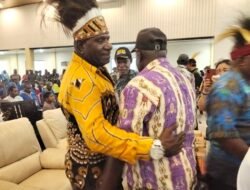 Yohanis Yance Boyau Terpilih sebagai Ketua Lembaga Masyarakat Hukum Adat (LMHA) Kamoro/Mimika Wee untuk Periode 2025–2030.