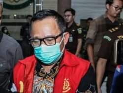 Kadis ESDM Kalimantan Tengah Resmi Ditahan Kejati Dugaan Kasus Korupsi Tambang Zircon Rp 1,3 triliun.