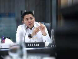 Seskab Teddy Hadiri Rapat Satgas Percepatan Rehabilitasi Bencana : Targetkan Eksekusi Strategis di Bulan Kedua