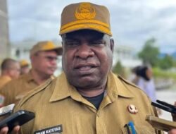 Operator Memenuhi Syarat : Sekda Mimika Abraham Kateyau Pastikan Pesawat dan Helikopter Milik Pemkab Siap Dioperasikan