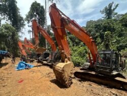 Polda Sumut Sita 14 Eskavator di Tambang Emas Ilegal Madina, 7 Orang Ditahan