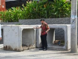 Normalisasi Drainase Sukaraya Dipercepat, Bupati OKU Pantau Pekerjaan di Jalinsum