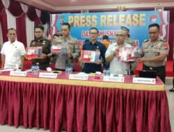 Polres Barito Timur Ungkap Jaringan Narkoba, Amankan Tiga Tersangka dan Barbuk  97,8 Gram Sabu