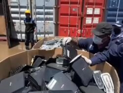 Penanganan 90 Kontainer Limbah Elektronik di Batam Kembali Disorot.