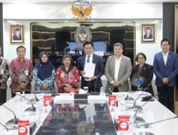 Ketua Komnas HAM Audiensi Ke Menko Kumham Imipas, Bahas Rancangan Perubahan UU Nomor 39 Tahun 1999 
