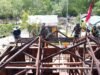 Hari ke 17 : Satgas TMMD Fokus Rampungkan Rangka Atap Rumah Program TMMD Reg ke 128.