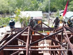 Hari ke 17 : Satgas TMMD Fokus Rampungkan Rangka Atap Rumah Program TMMD Reg ke 128.