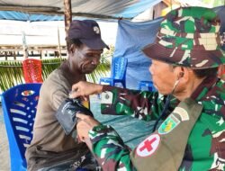Satgas TMMD Reg ke 128, Terus Bergerak Berikan Pelayanan Kesehatan kepada Warga