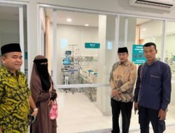 Ismeth Abdullah Kunjungi Para Korban Lakalantas di Rumah Sakit Awal Bros Botania